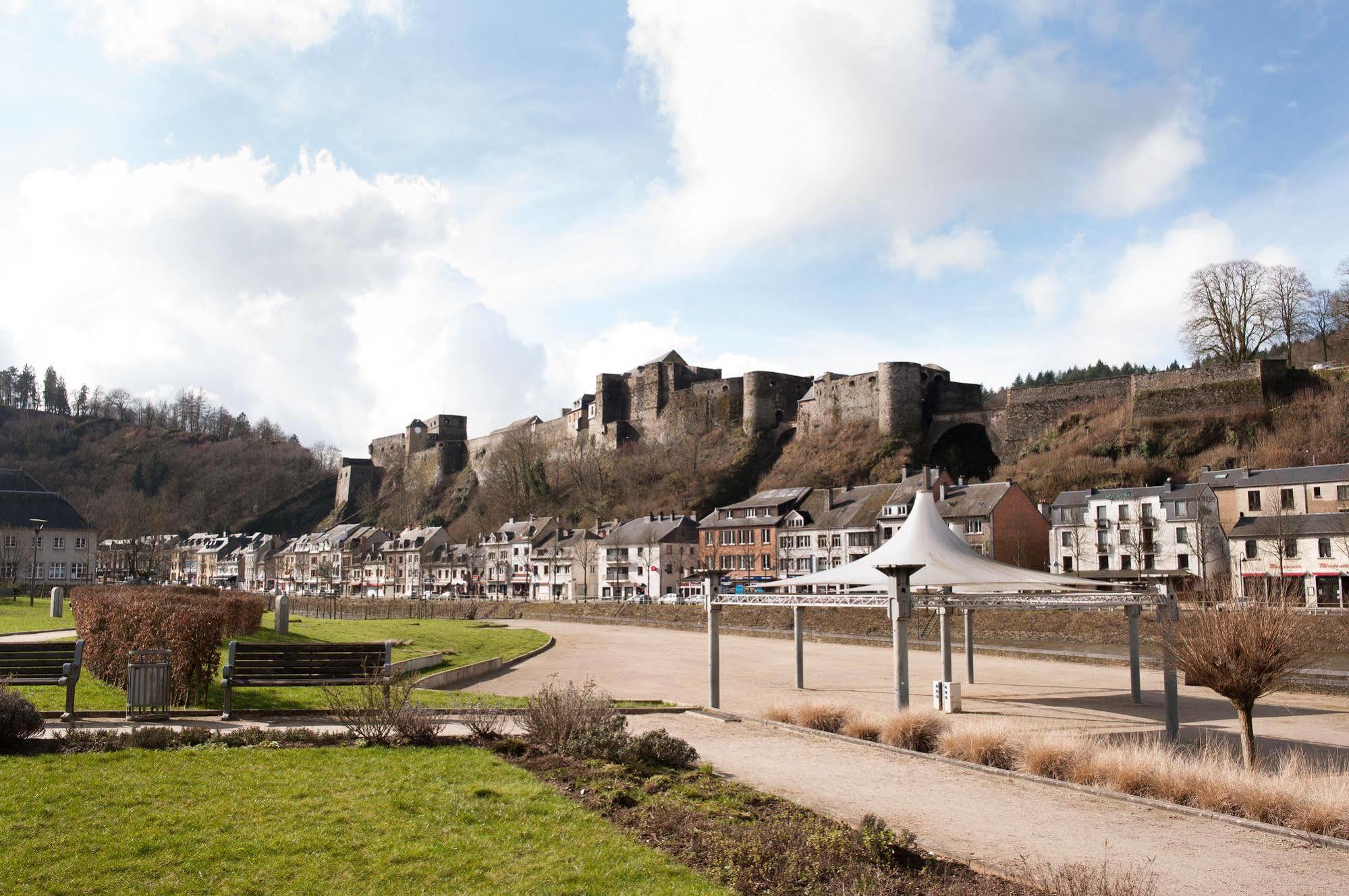 Auberge De Jeunesse De Bouillon Eksteriør billede